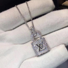 louis-vuitton-necklace-2 louis-vuitton-necklace-2