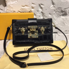 louis-vuitton-petite-malle-4-5 louis-vuitton-petite-malle-4-5