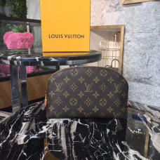 louis-vuitton-pouch louis-vuitton-pouch