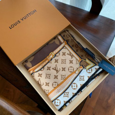 louis-vuitton-scarf louis-vuitton-scarf
