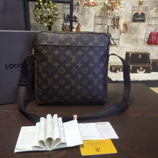 louis-vuitton-tratteur-replica-bag-30 louis-vuitton-tratteur-replica-bag-30