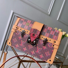 louis-vuitton-truck-clutch-2 louis-vuitton-truck-clutch-2