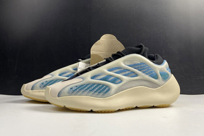 Yeezy Boost 700V3 GY0260