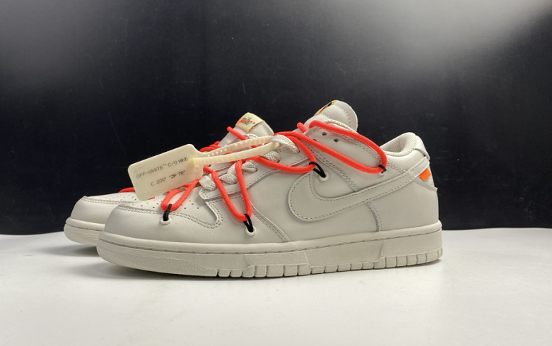Off-White x Nike Dunk Low CT0856-900