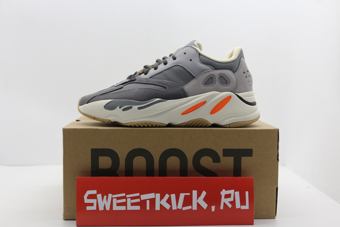 ADIDAS YEEZY BOOST 700 MAGNET FV9922