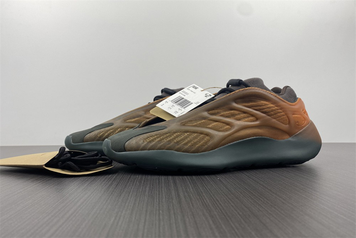 Yeezy 700 V3  GY4109