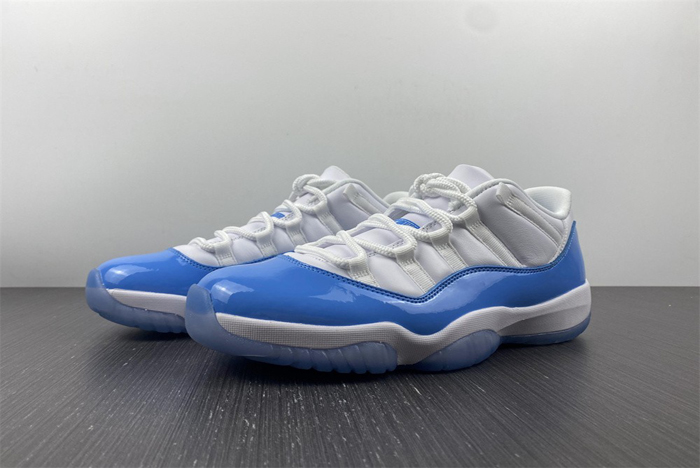 Air Jordans 11 Low 'University Blue' 528895-106