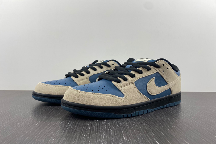 NIKe SB Dunk  BQ6817-200