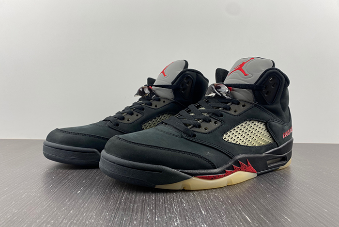 Air Jordan 5 Gore-Tex  Supreme DR0092-001