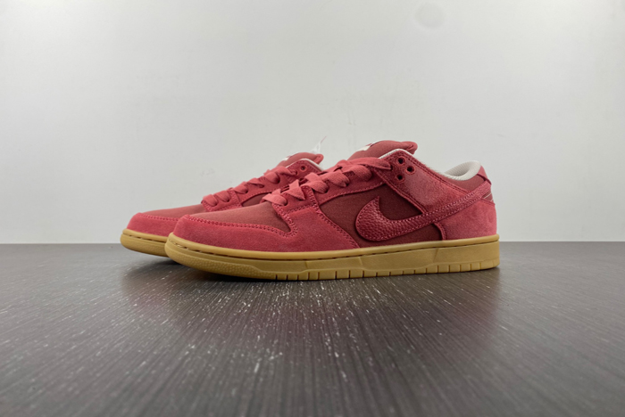 NIKE SB DUNK LOW 'RED GUM' DV5429-600