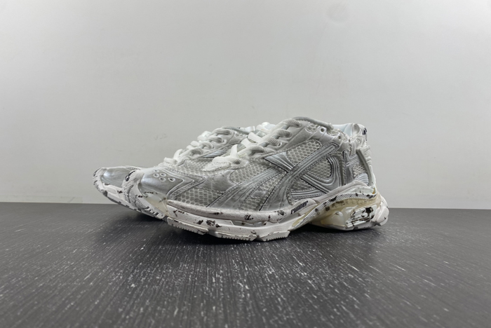 Balenciaga  656065-W3RA9-9001