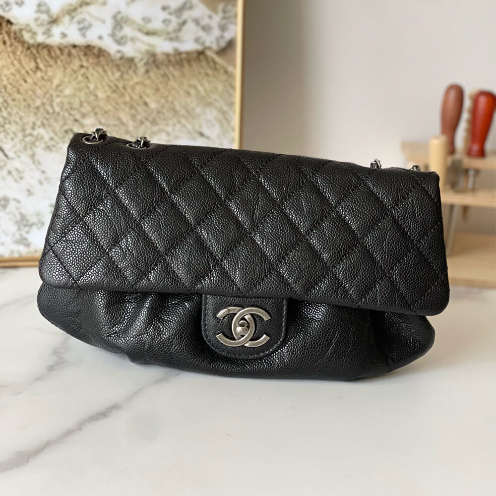 Black Chanel Vintage Cloud Bag (high-end grade) - Image 2