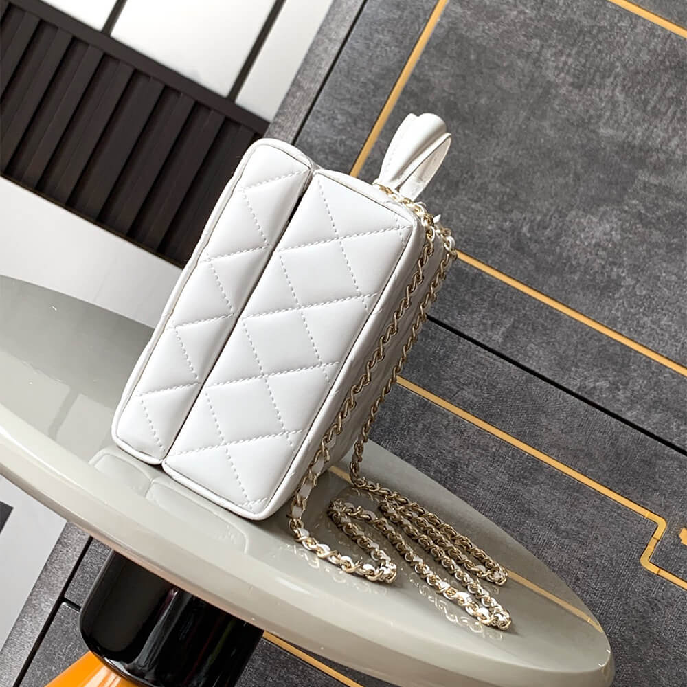 White CHANEL Box Pack (High-end grade) - Image 3