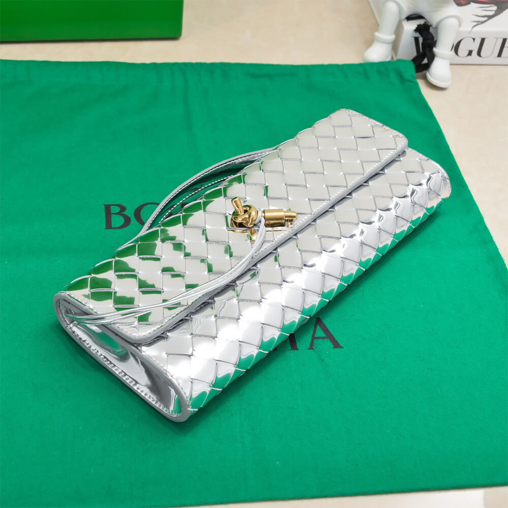 Bottega Veneta Andiamo Clutch(HIGH-END GRADE) - Image 4