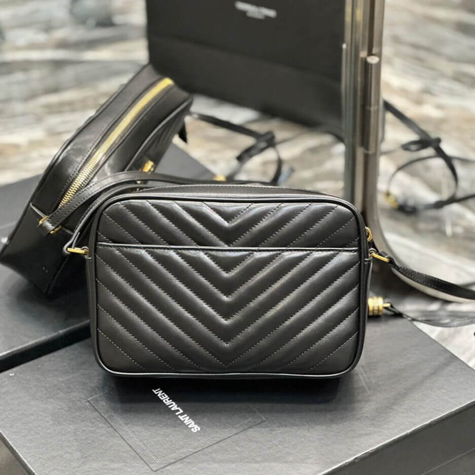 BLACK YSL LOU CAMERA BAG IN QUILTED LEATHER - Image 4