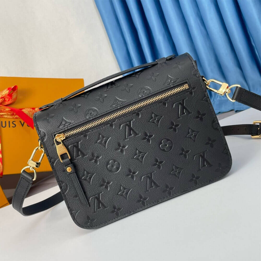 Black LV Pochette Metis - Image 4