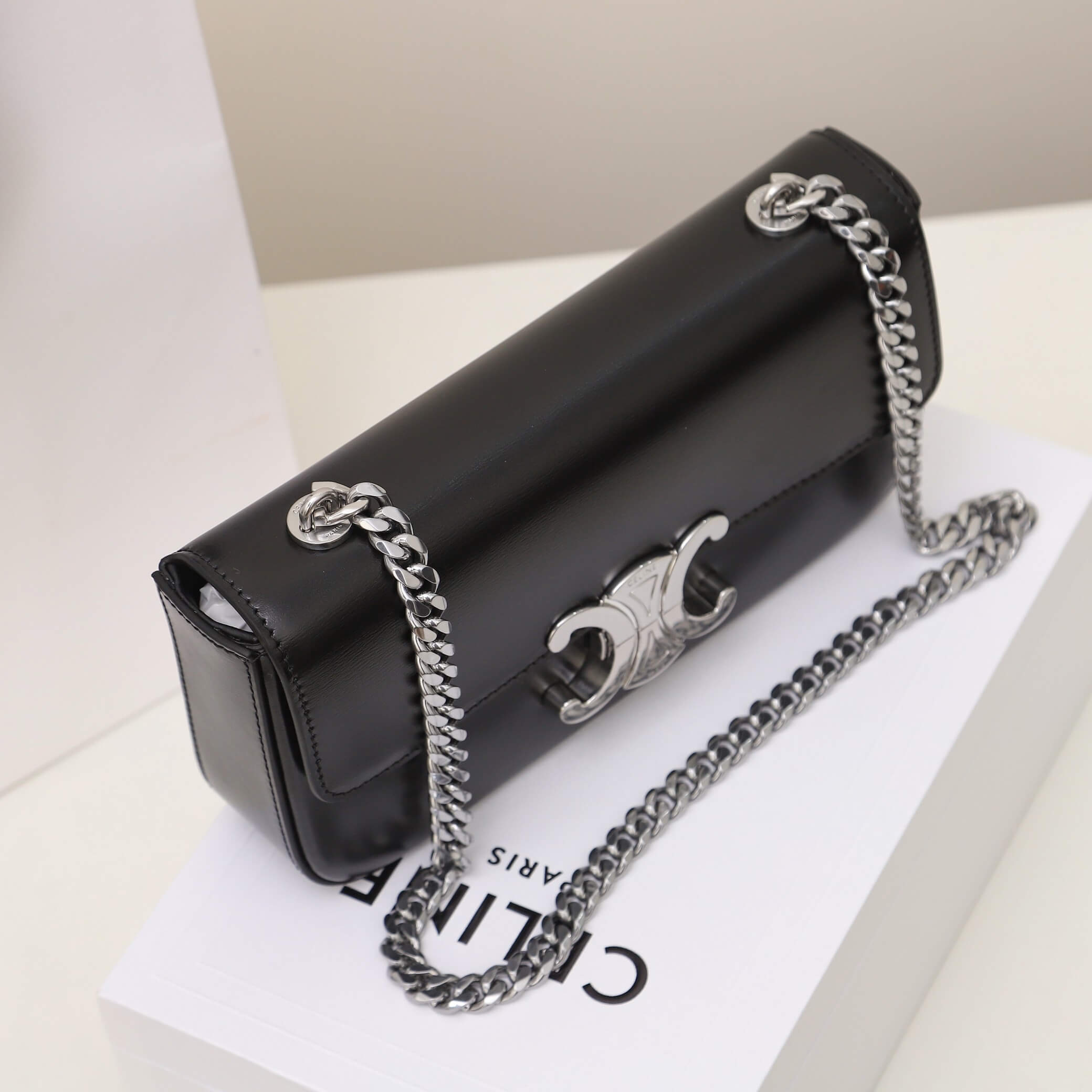 Black CELINE CLAUDE shiny cowhide leather chain shoulder bag - Image 5