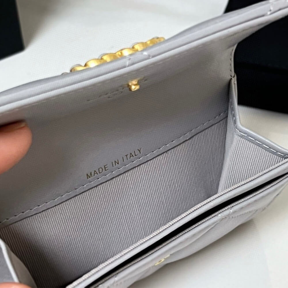 Chanel 19 flap card holder - Image 7