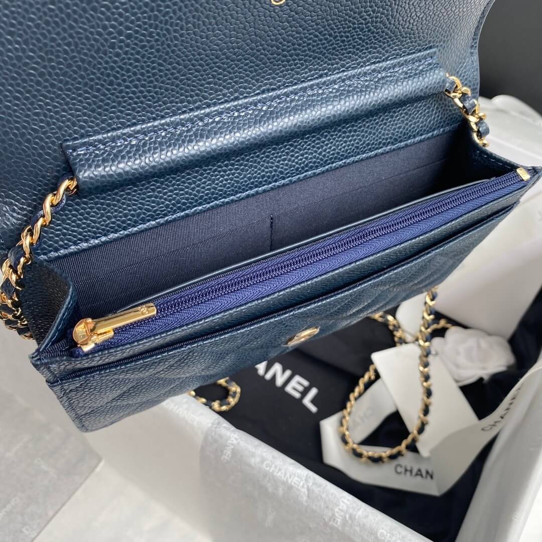 Chanel classic chain wallet - Image 8