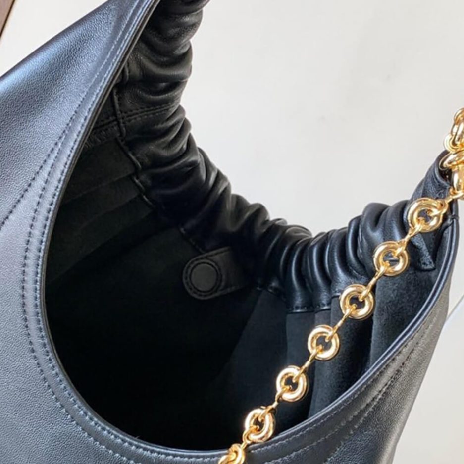 Black Loewe Medium Squeeze bag in nappa lambskin - Image 8