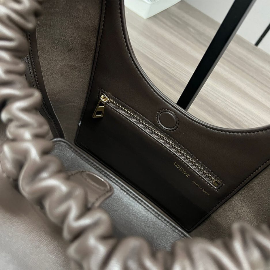 Chocolate Loewe Small Squeeze bag in nappa lambskin - Image 8