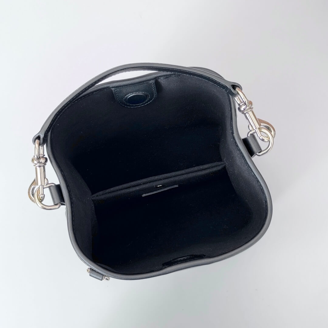 GG Emblem mini bucket bag - Image 8